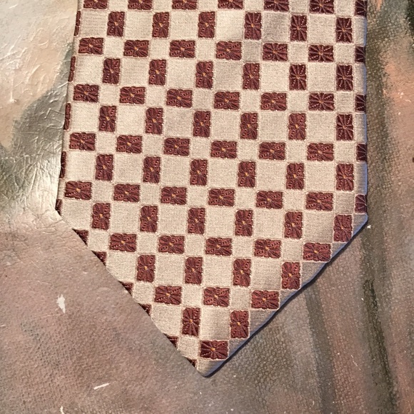 Hugo Boss Silk Tie - Picture 8 of 11